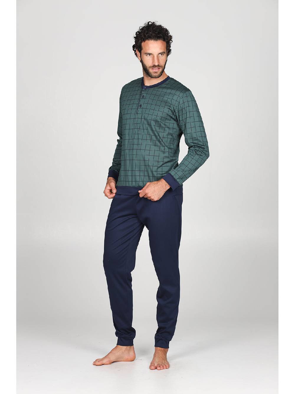 Julipet Pigiama serafino con maglia disegni a quadri, in ricercato luxury jersey Moda