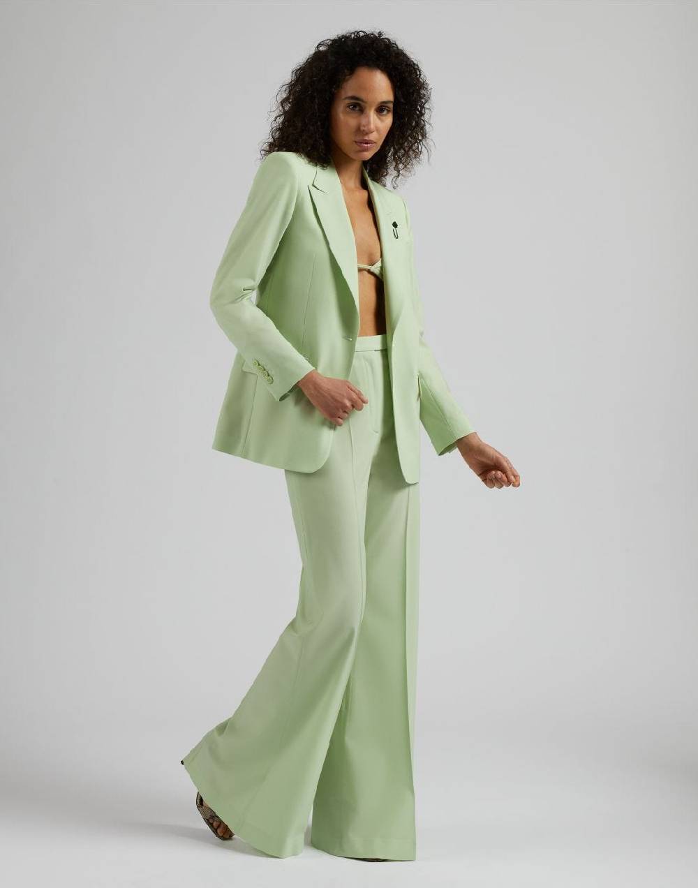 Lardini Pantalone verde a vita alta con fondo a zampa In vendita