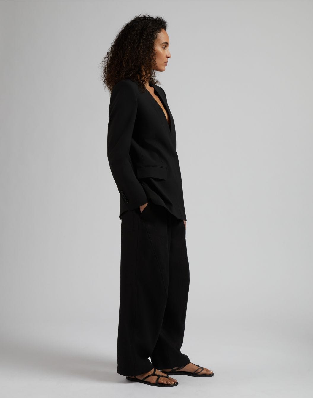 Lardini Giacca monopetto senza collo in tela di lana stretch nera Vendite Flash