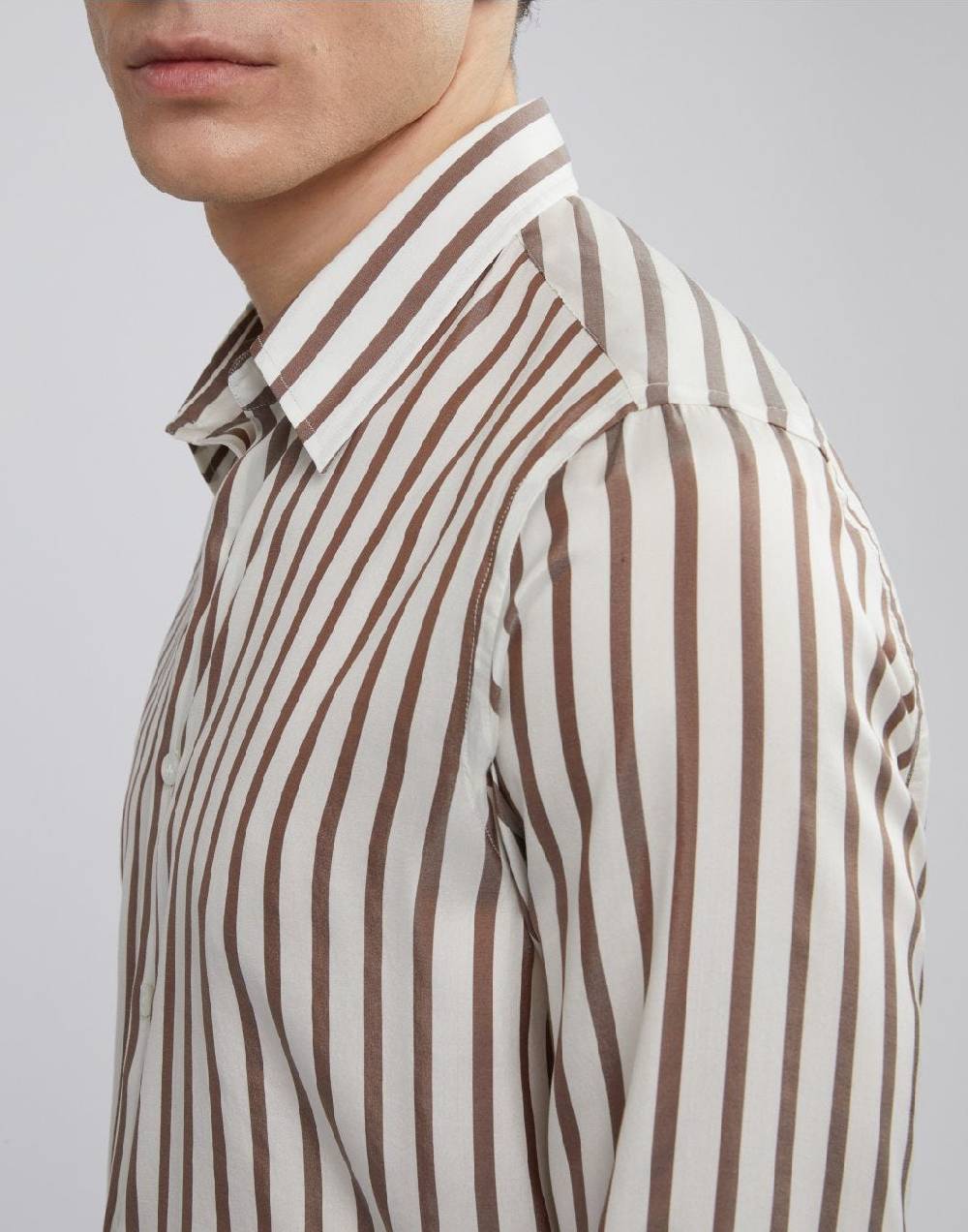 Lardini Camicia in seta con disegno riga Comprane uno, ottenene uno gratis