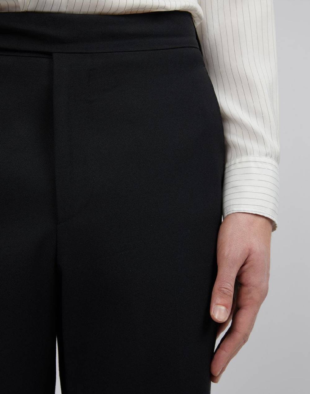 Lardini Pantalone nero attitude in viscosa di lana e seta Promozione