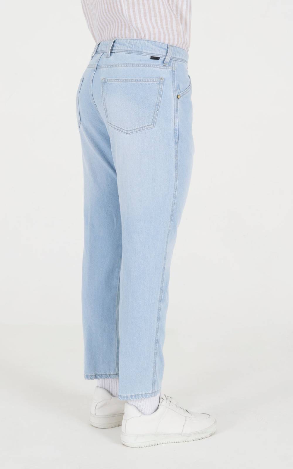 Outfit Italy Jeans lavaggio chiaro Fino Al -60%