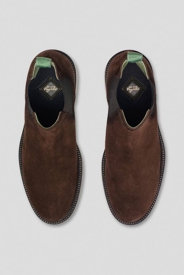 Pull Pal Zileri Chelsea boots in camoscio Pezzi Unici