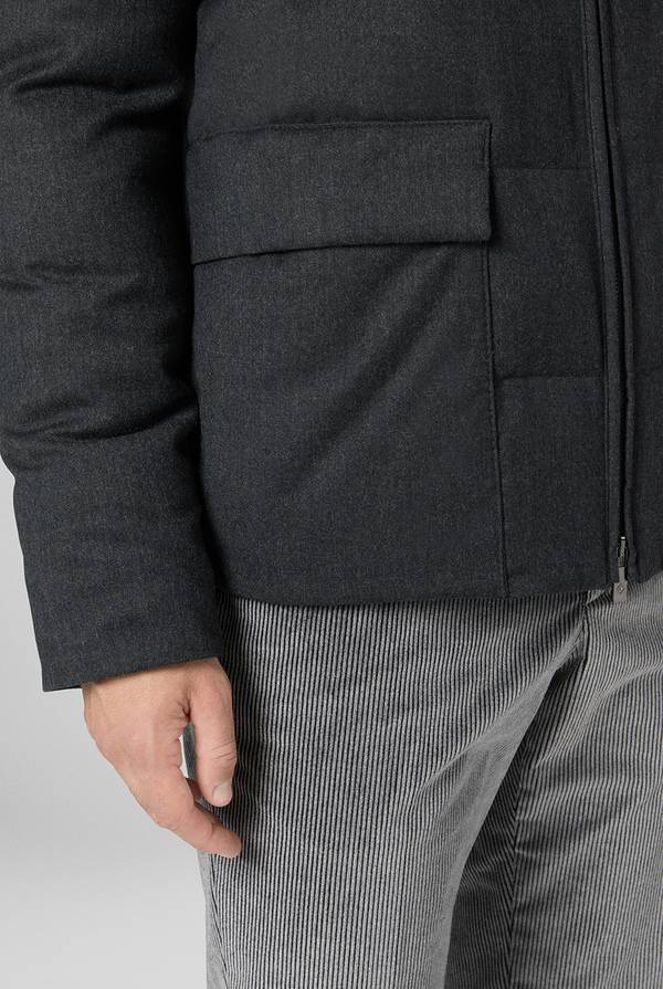 Pull Pal Zileri Bomber in pura lana con cappuccio removibile Presa