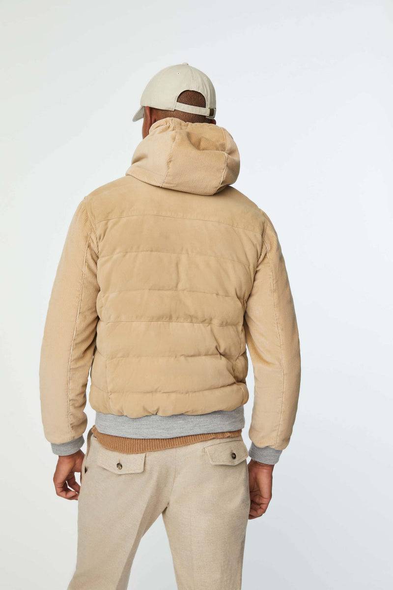 Lubiam Giubbino imbottito in suede con cappuccio nocciola Giubbino imbottito in suede con cappuccio nocciola Vendita