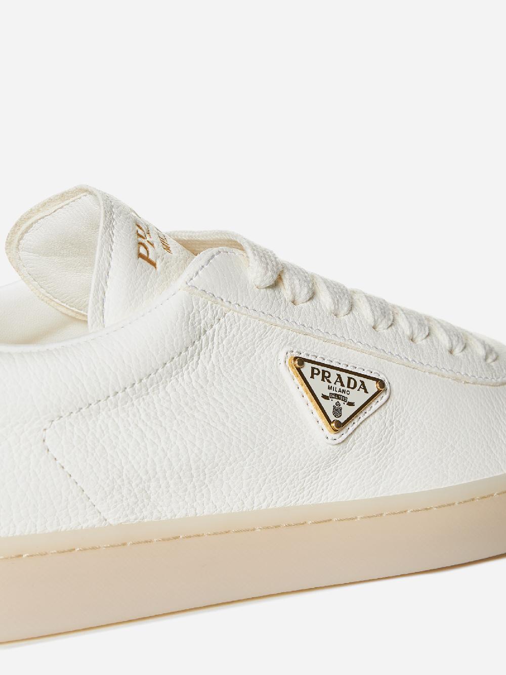PRADA Sneakers in pelle con placca-logo Italy