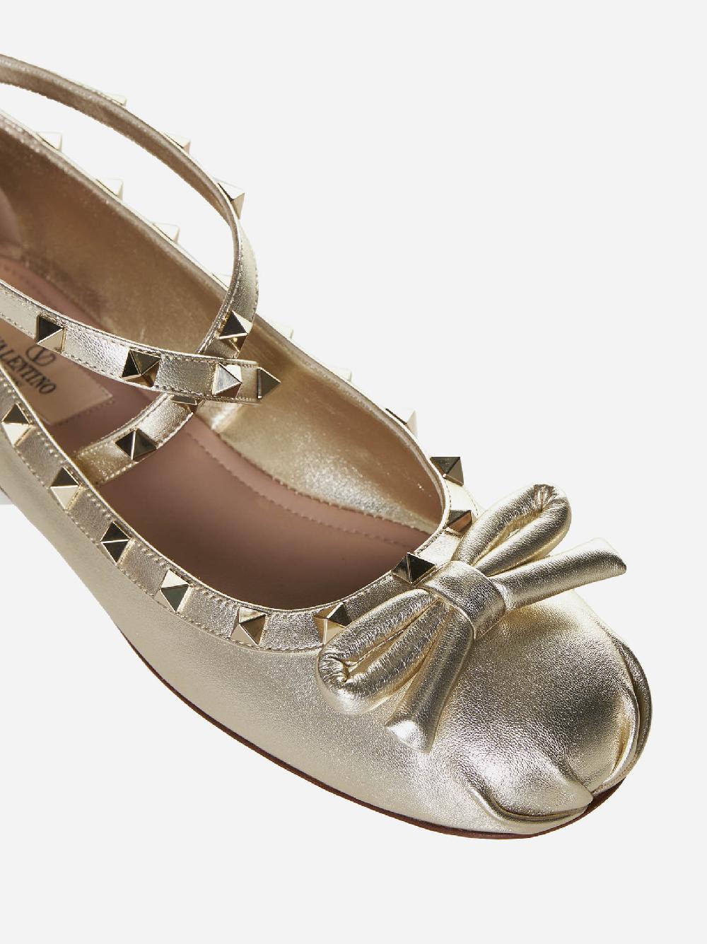 VALENTINO GARAVANI Ballerine Rockstud in pelle Spedizione Gratuita