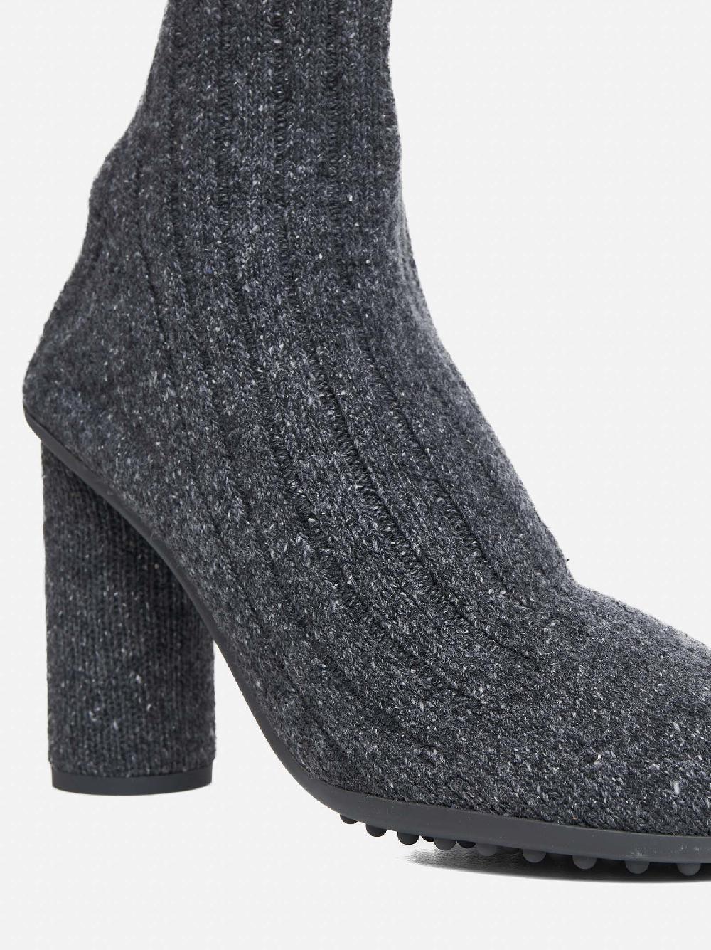 BOTTEGA VENETA Stivali Atomic in maglia Sostegno trimestrale