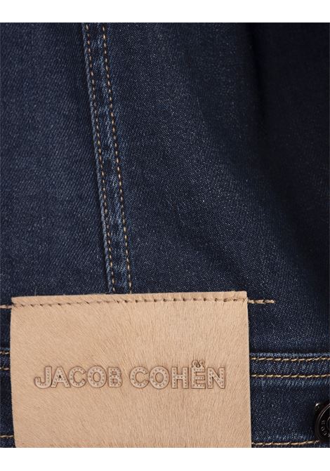 JACOB COHEN Giacca Trucker Sherpa in Mid Blue Comfort Denim - JACOB COHEN Negozio online di fabbrica