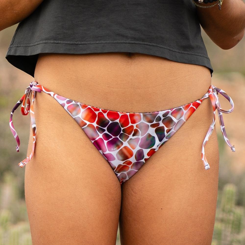 Seay / Slip Bikini Reversibile con Laccetti Nero Zebra & Giraffe Offerte
