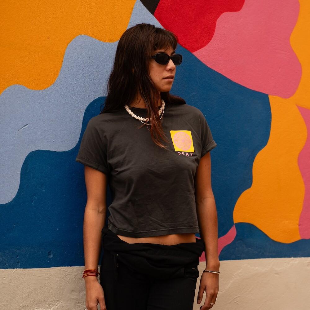 Seay / Crop T-Shirt Nera Symbols Moda