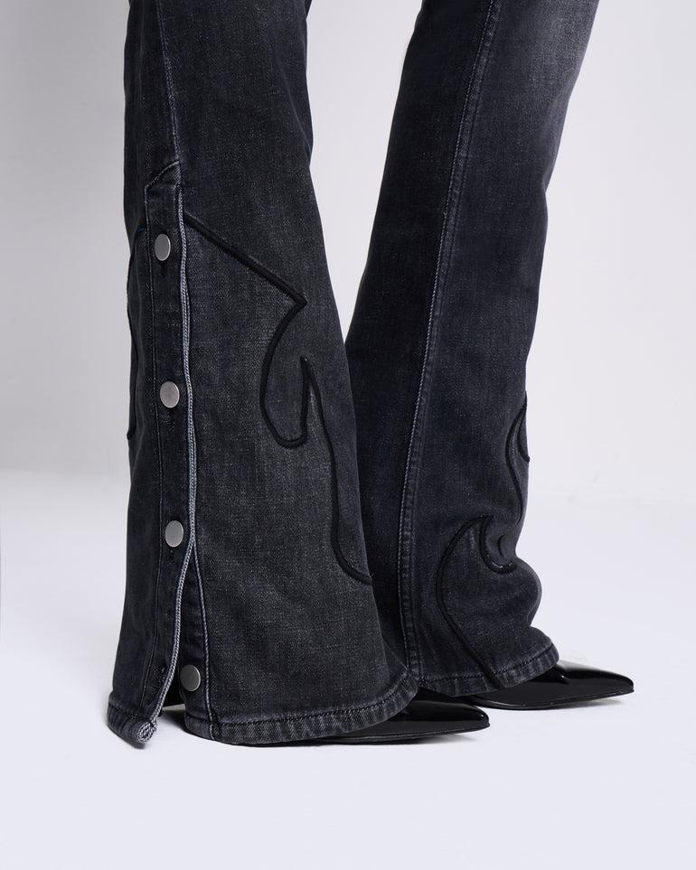 Silvian Heach Jeans a zampa Vendite Flash