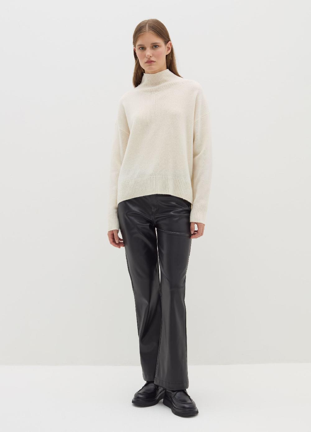 Stefanel Pullover in lana cardata a collo alto Sconto