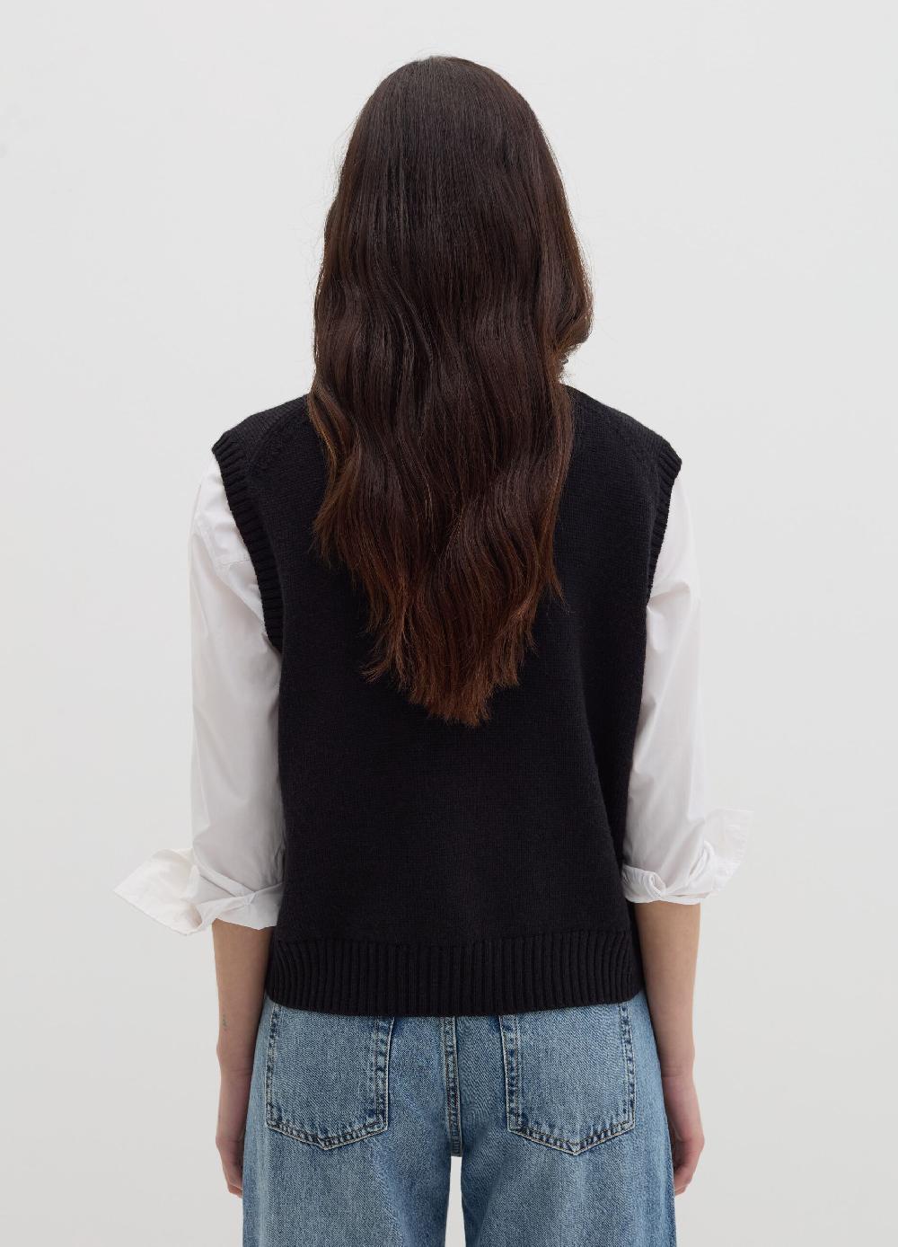 Stefanel Gilet chiuso con disegno jacquard Saldi