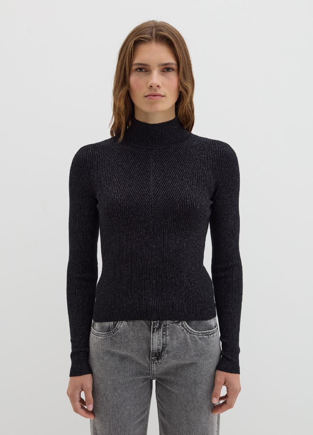 Stefanel T-shirt in lurex a costine con collo alto Fino al 55% di sconto