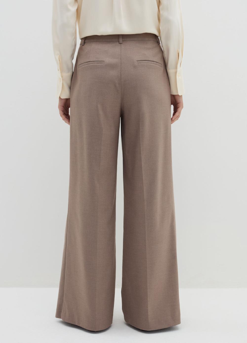 Stefanel Pantalone loose fit con pinces Esporta salva