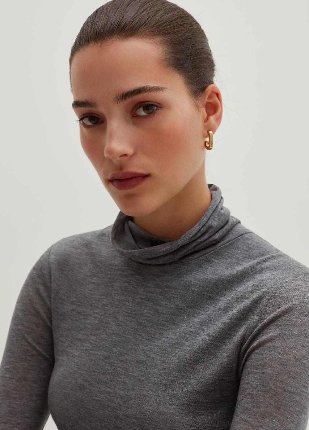 Stefanel T-shirt a maniche lunghe con collo alto Offerta natalizia