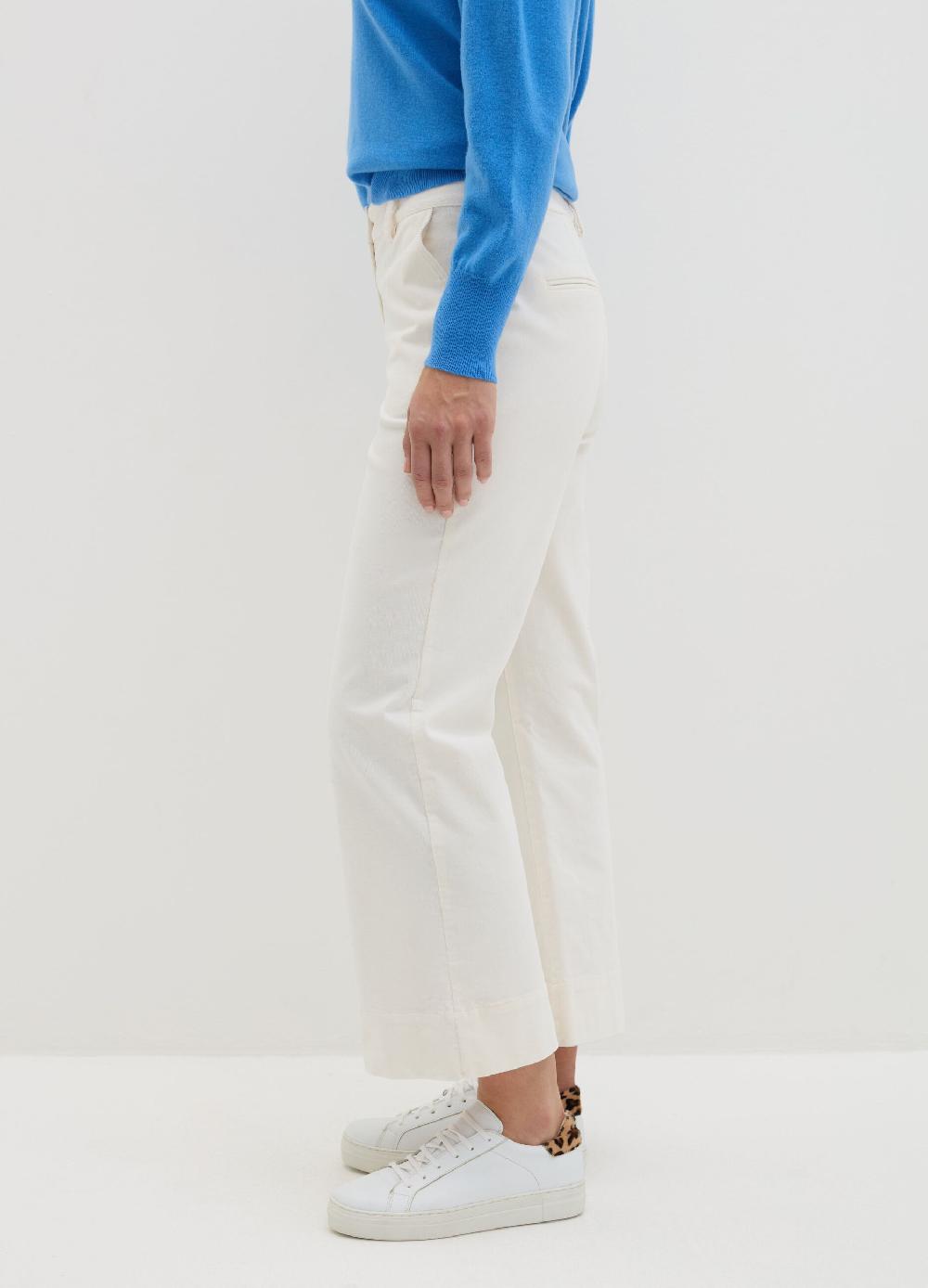 Stefanel Pantalone flare fit in corduroy Offerte esclusive