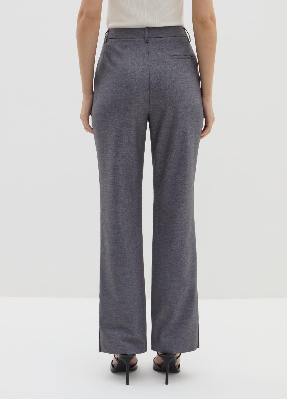 Stefanel Pantalone flare fit in flanella Fino al 65% di sconto