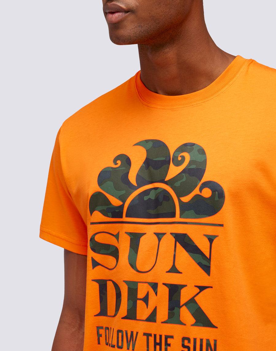 Sundek T-SHIRT STAMPA CAMOU FOLLOW THE SUN m026tej7853-55000 Acquista Ora