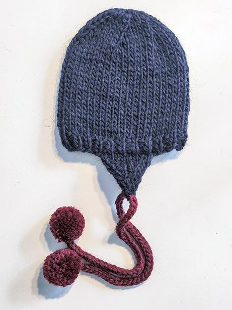 Tricot à Porter Cappello paraorecchie e pon pon Nuovo